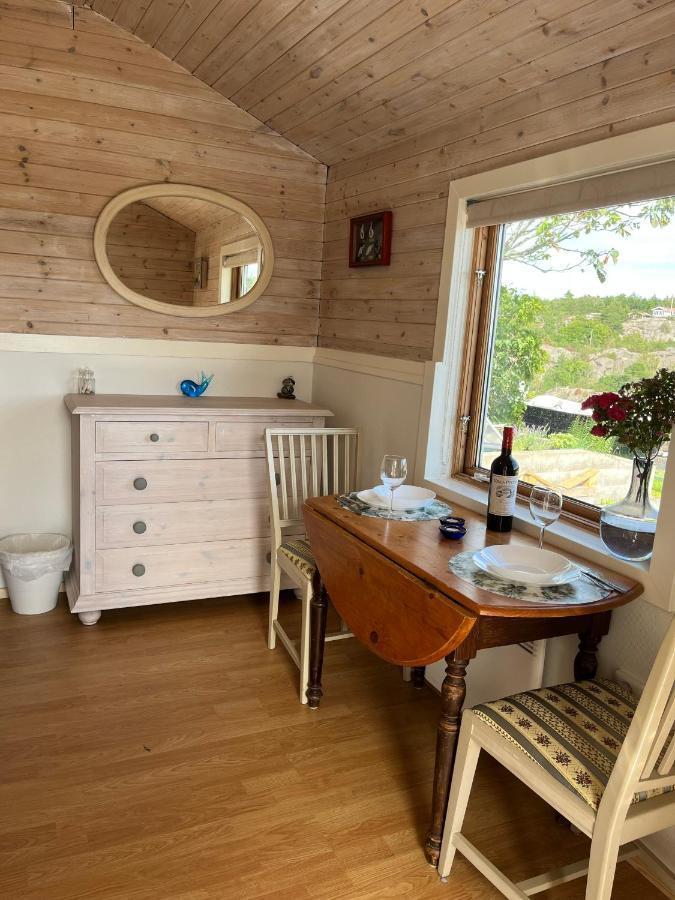 Sea View Chalet Hjalteby Экстерьер фото